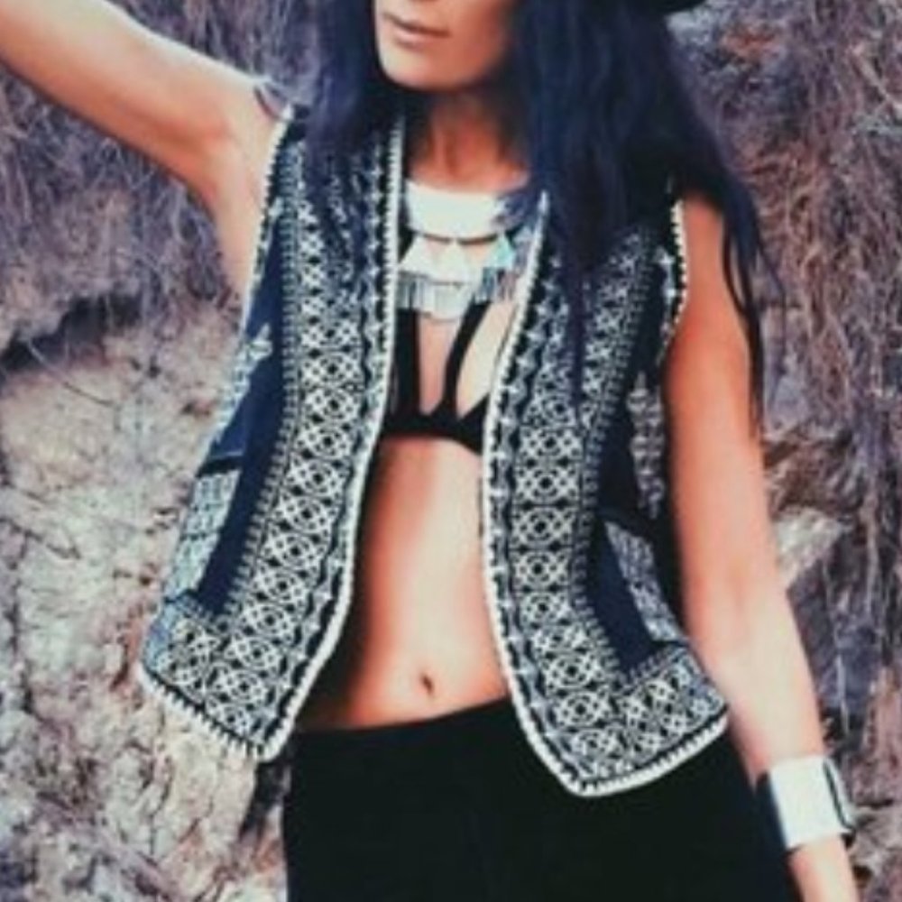 GYPSY Black tan embroidered suede shearling vest